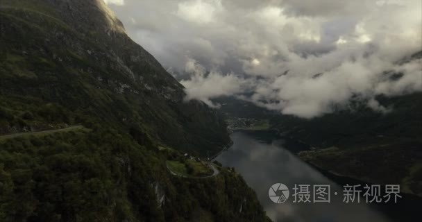 空中的美妙峡湾视频