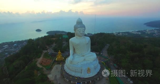 普吉岛的大佛的甜日落视频