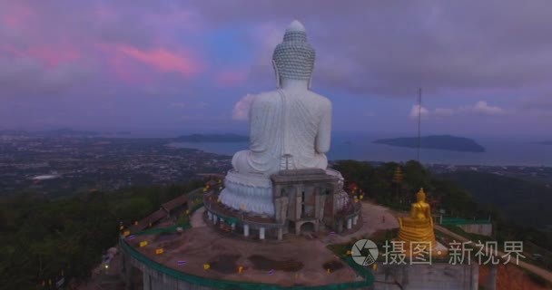 普吉岛的大佛的航拍甜日落视频