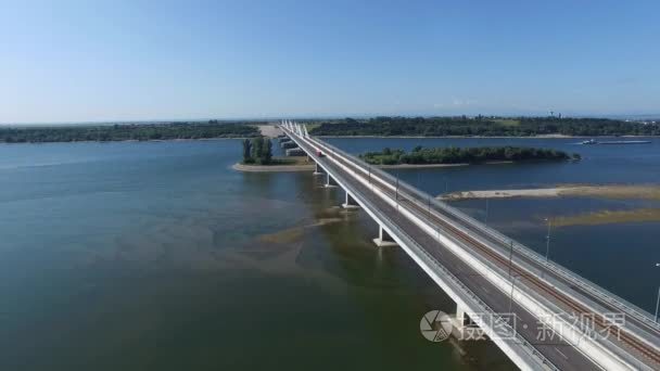 多瑙河大桥的航拍视频视频