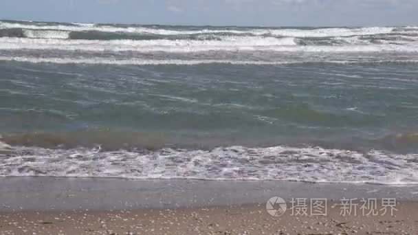 波涛汹涌的海面风