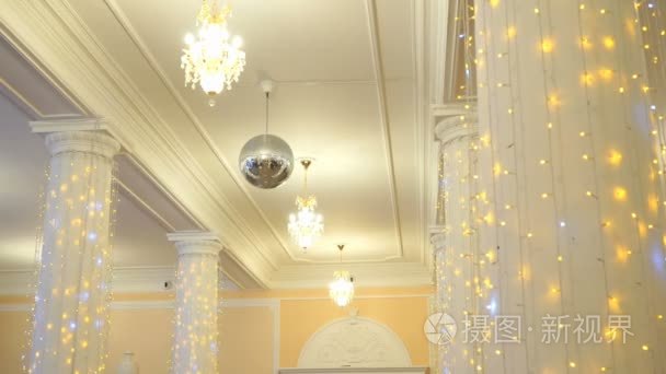 婚礼庆典在室内的大厅装饰视频