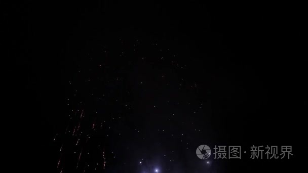 炫彩烟花在夜空中视频