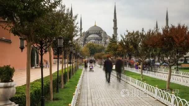 著名的地标蓝色清真寺和游客视频