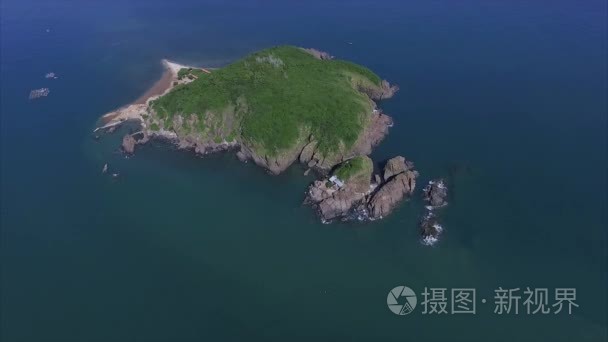 海小热带岛屿的鸟瞰图视频