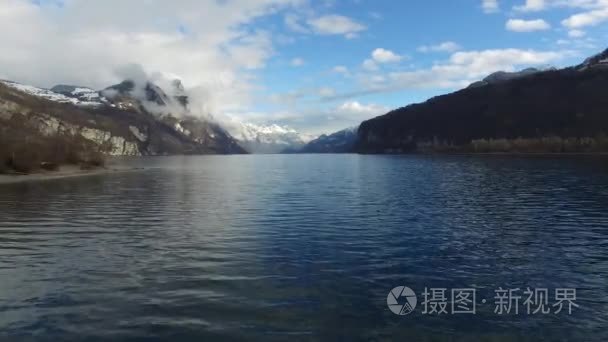 在山川湖飞越视频