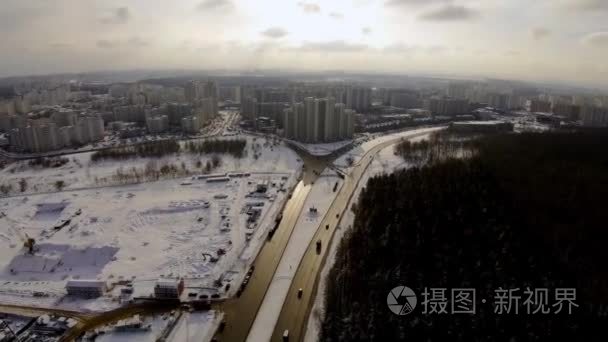 现代城市景观的空中风景视频