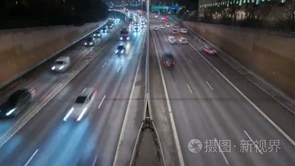 在瑞典的高速公路上的交通视频