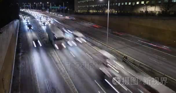 在高速公路上夜间行车视频
