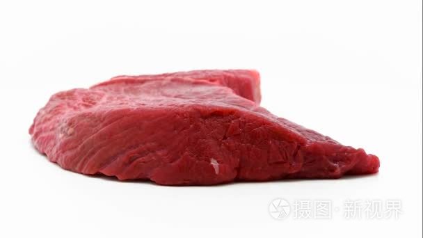 鲜嫩多汁的生牛肉肉视频