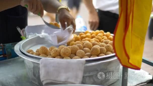 亚洲街头食品视频