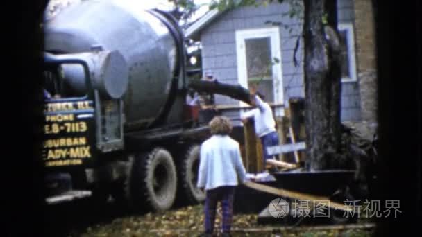 在建设工地上工作的男人视频