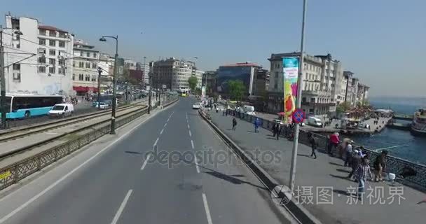 查看伊斯坦布尔的大街上视频