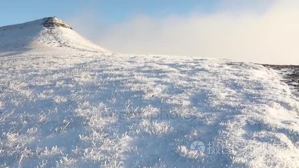 冬天的雪景日出时在威尔士视频