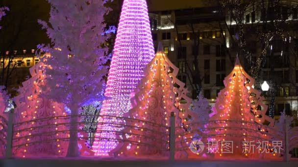 圣诞装饰品在城市视频