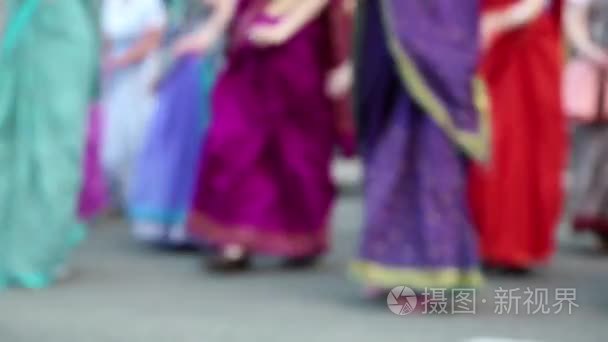 在印度教的传统服饰的妇女视频
