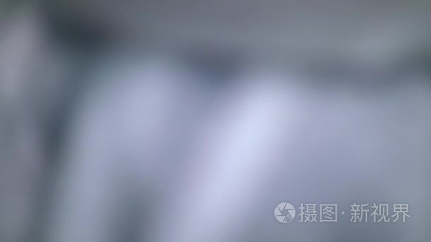 准备在制药实验室实验的女科学家