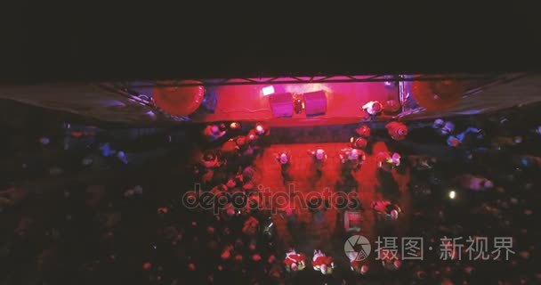 音乐会庆祝新的一年视频