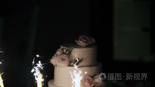 婚礼蛋糕烟花视频