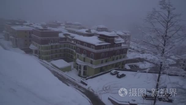 上部的高尔基莫-所有季节度假小镇 960 米以上海平面素材视频