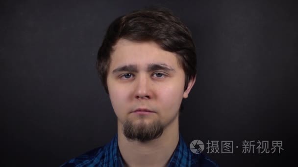 妇女的手打脸.在脸上一巴掌.慢动作短视频