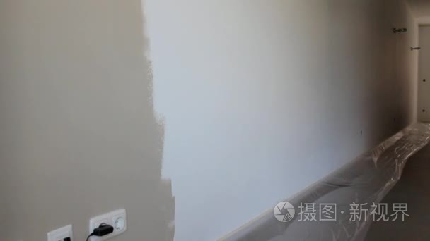 墙壁用米色漆白色背景上画视频