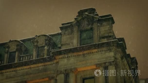 在大雪中的大老建筑视频