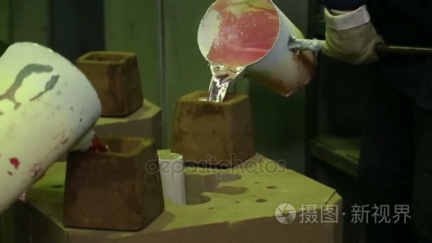 冶金火花的熔融金属高炉形式视频