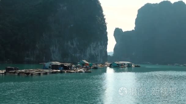 在下龙湾湾浮村视频