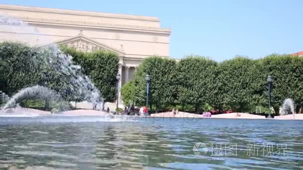 喷泉附近的美国档案建设视频