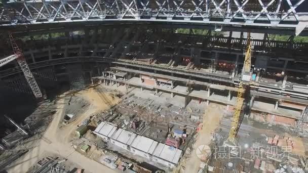 正在建设的卢日尼基体育场视频