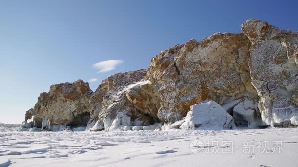 Prores 编解码器。冬天。贝加尔湖的岩石满冰和雪视频