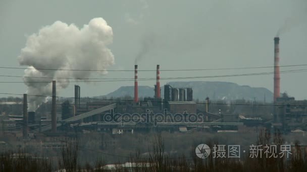 大规模的工业排放的烟气。空气污染