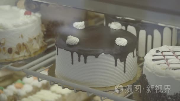 在种情况下的华丽手工制作蛋糕视频