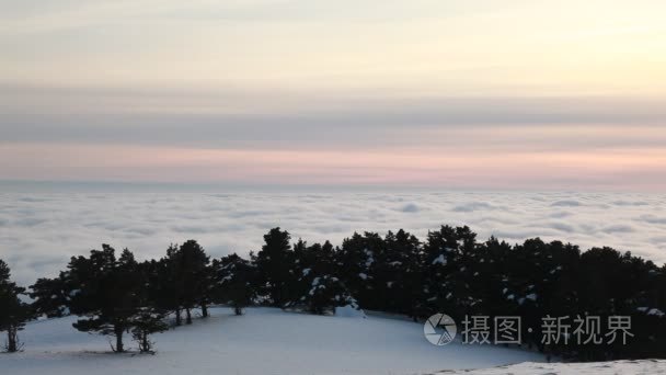 克里米亚山峰在日落时视频