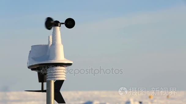 在北极极地站风速风速仪措施视频