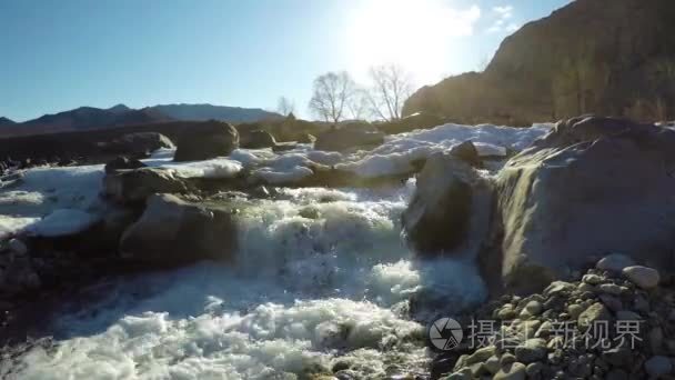 高泉水对 Ilgumen 克里克