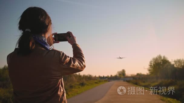 飞机着陆和起飞机场视频