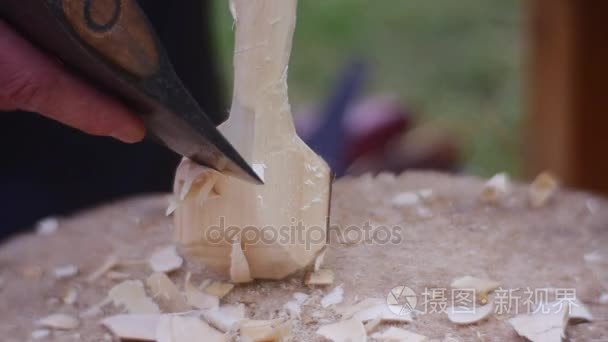 木匠作品创作的一个木勺视频