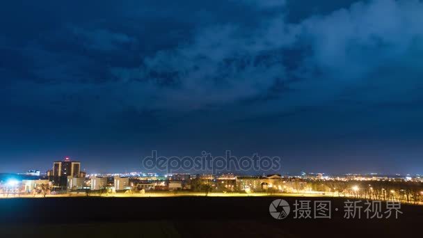 游戏中时光倒流城市夜空