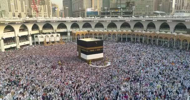 沙特阿拉伯的麦加，2016 年 9 月来自世界各地的朝圣者聚集在麦加履行副朝或在圣地清真寺朝觐