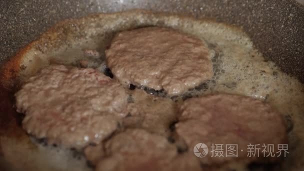 焙烧肉饼依次轮到潘