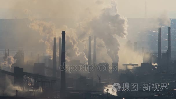 通过黑烟排放冶金厂大气污染视频