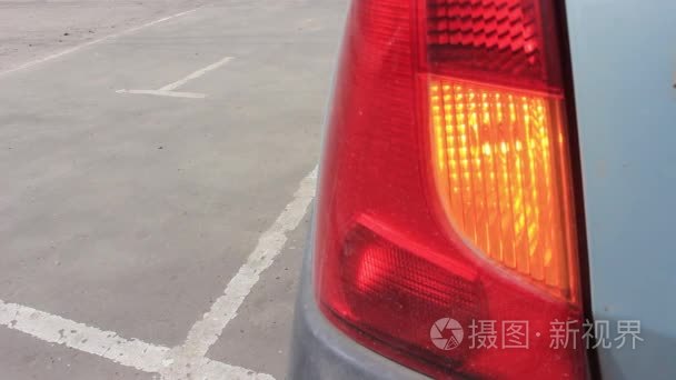 后方转弯信号光车视频