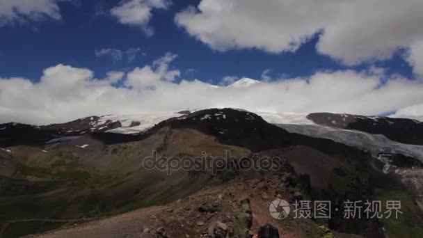 山区的布鲁斯地区走视频