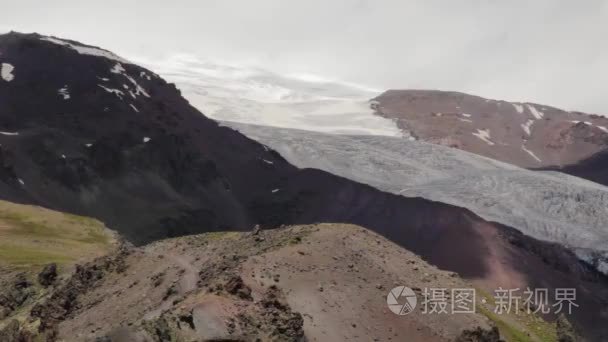 山区的布鲁斯地区走视频