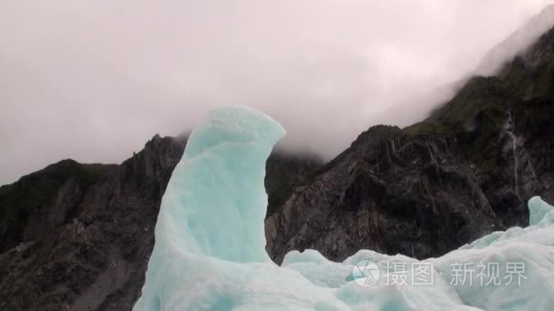 山中雾新西兰背景上冰川
