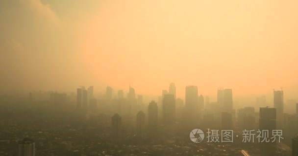 雅加达市雾鸟瞰图