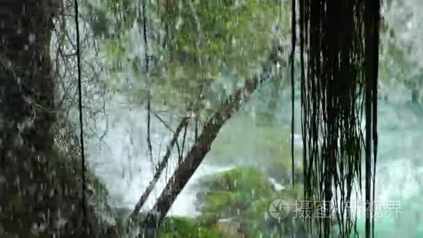 瀑布美丽的自然风光视频