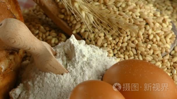 美味的新鲜面包食品的概念视频